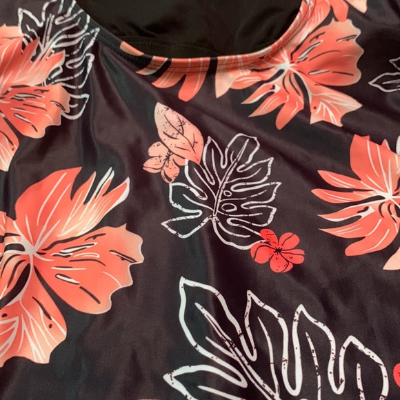 Holipick swim top full coverage NWT - Picture 6 of 8